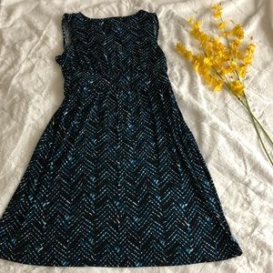 Faux sleeveless wrap dress